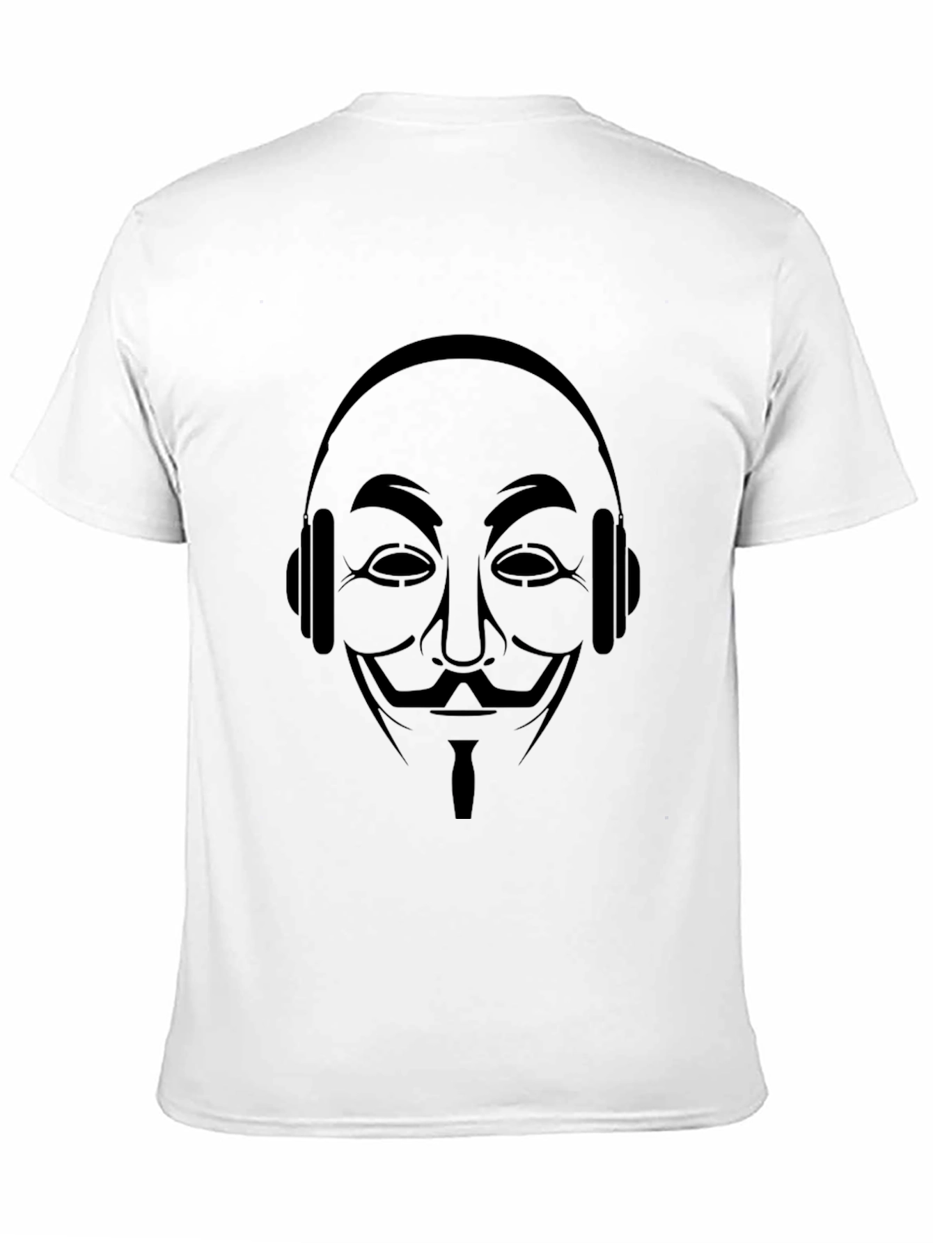 Camiseta Negra con Diseño Anónimo y Audífonos