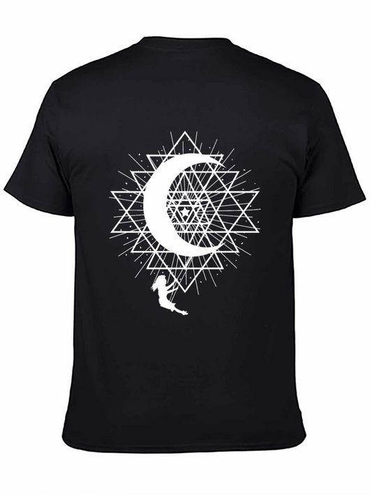 Camiseta Negra con Diseño de Luna y Triángulos