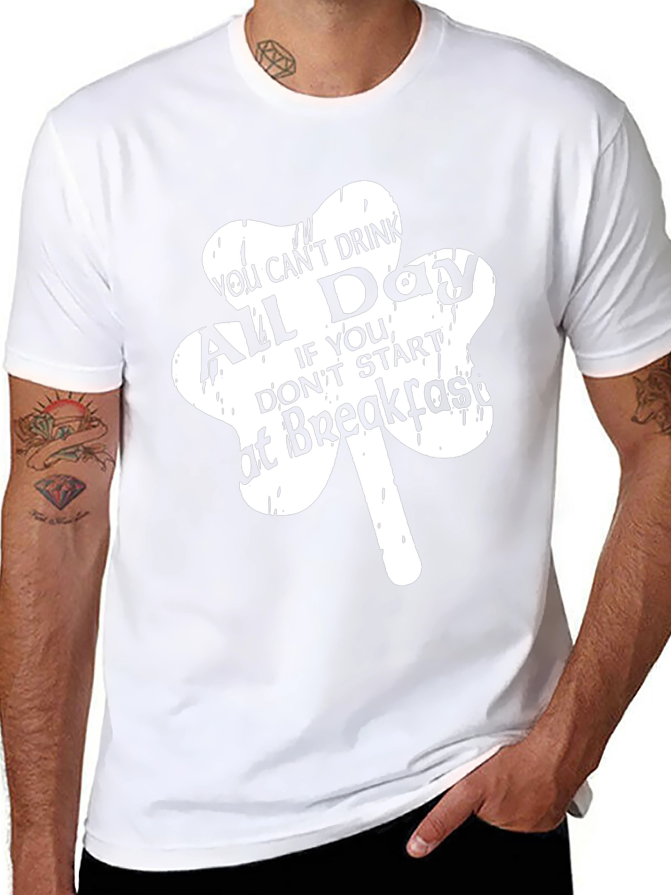 Camiseta Negra con Diseño de Trébol para Fiesta