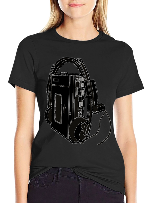 Camiseta Negra con Diseño Retro de Walkman