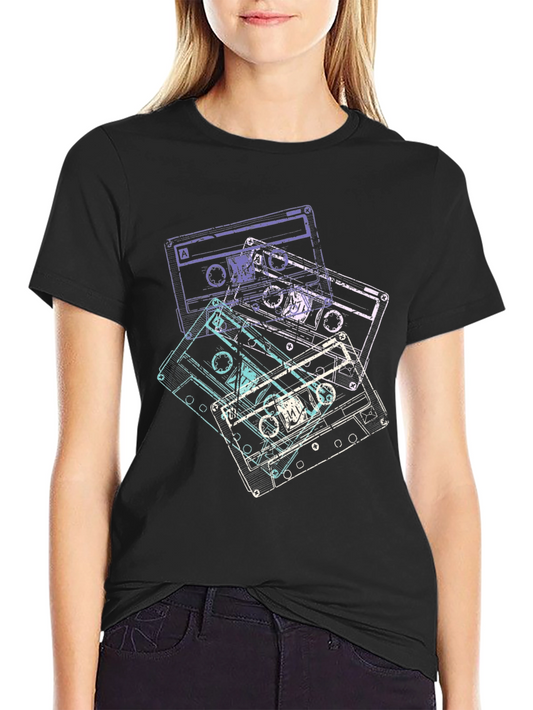 Camiseta Negra con Diseño Retro de Cassettes