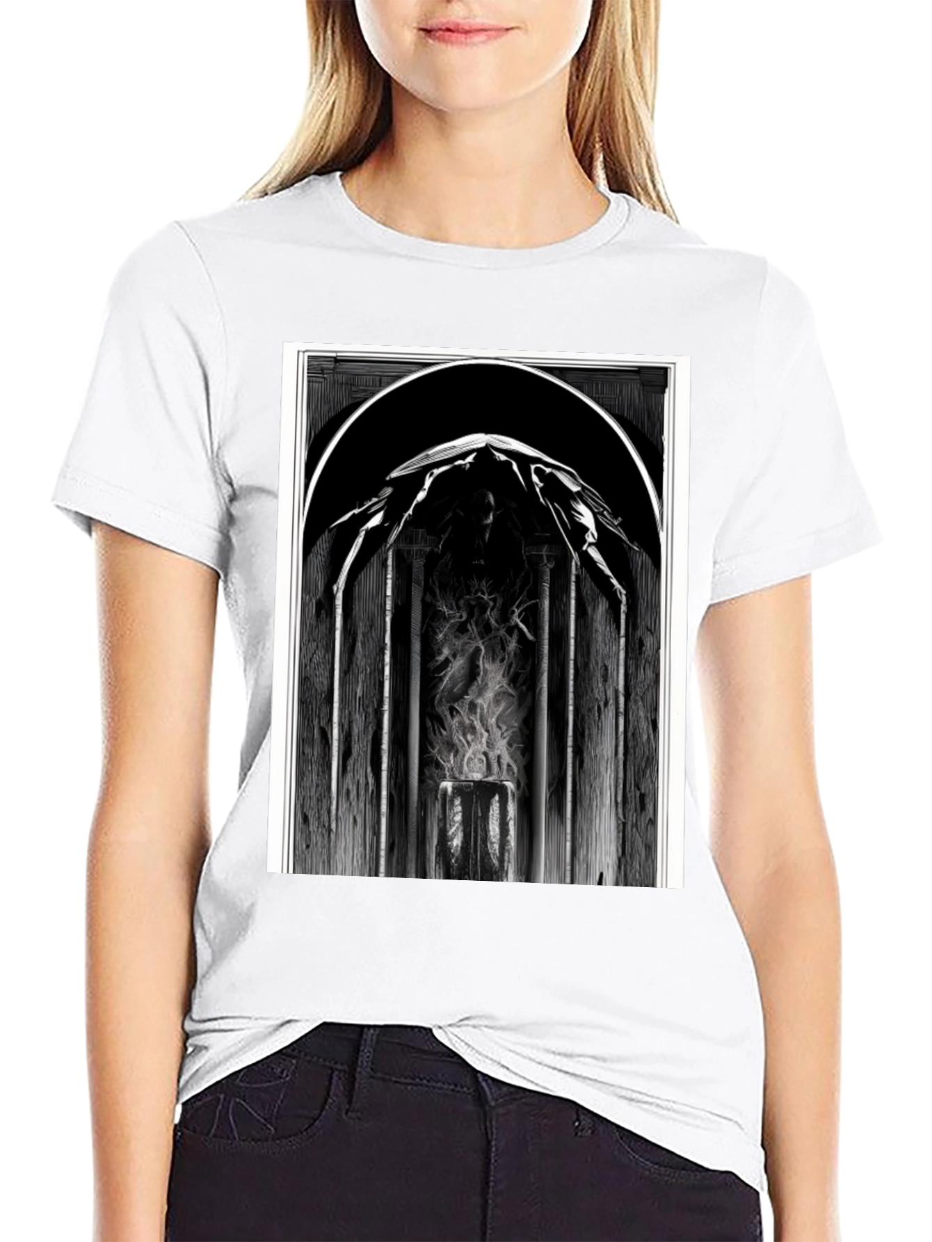 Camiseta Negra con Diseño Gótico