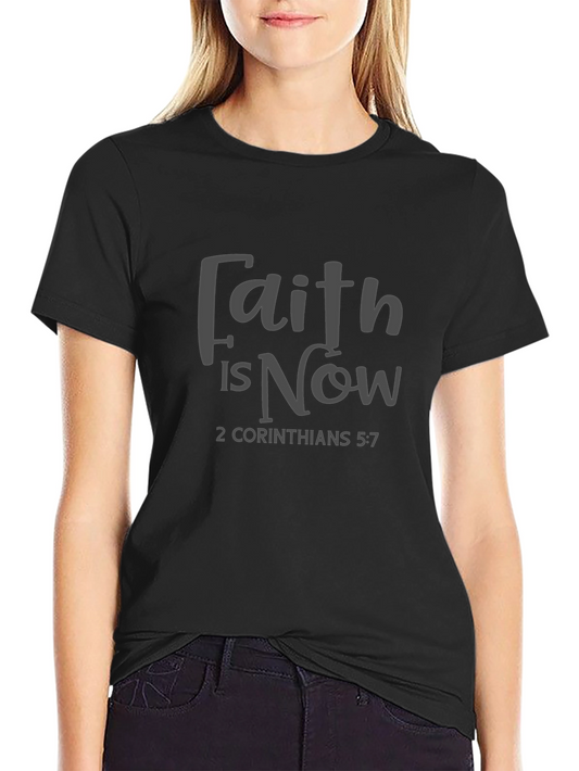 Camiseta Negra con Mensaje de Fe Cristiana