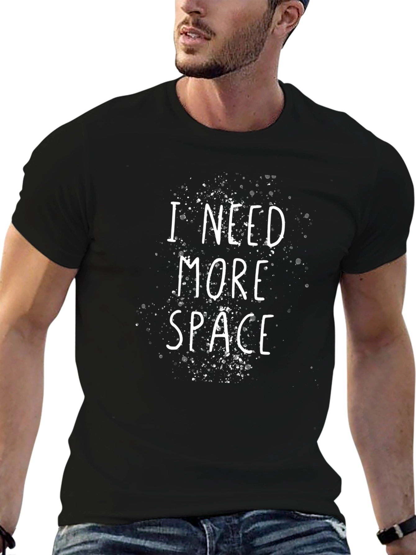 Camiseta Negra: Necesito Más Espacio