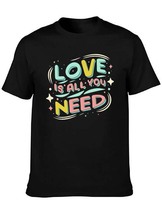Camiseta Negra Love is All You Need