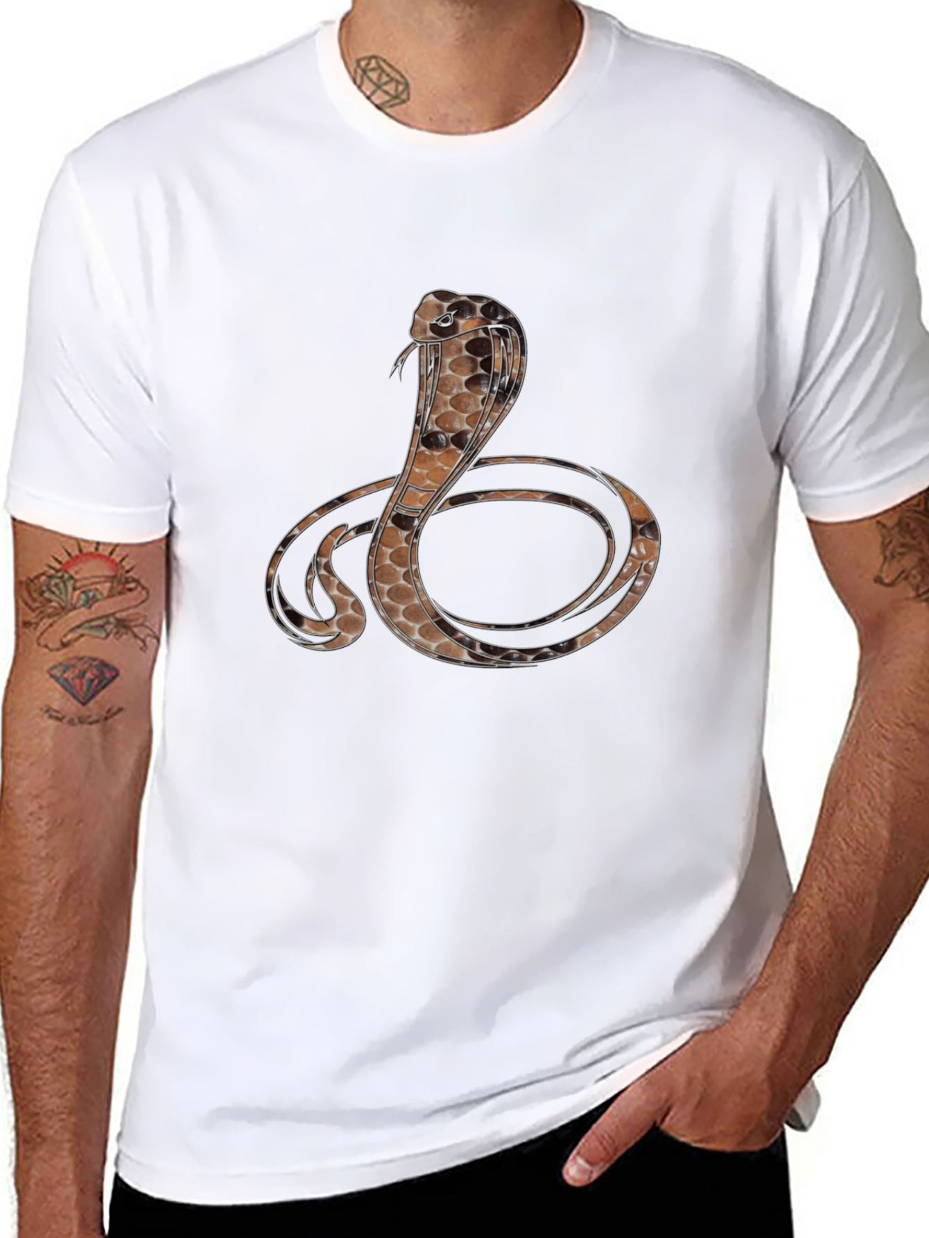 Camiseta Negra con Diseño de Cobra para Hombre