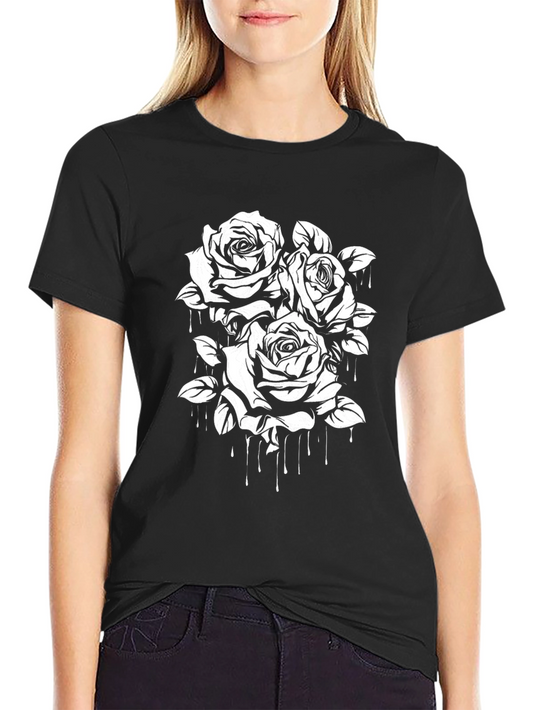 Camiseta Negra con Rosas Blancas Estampadas