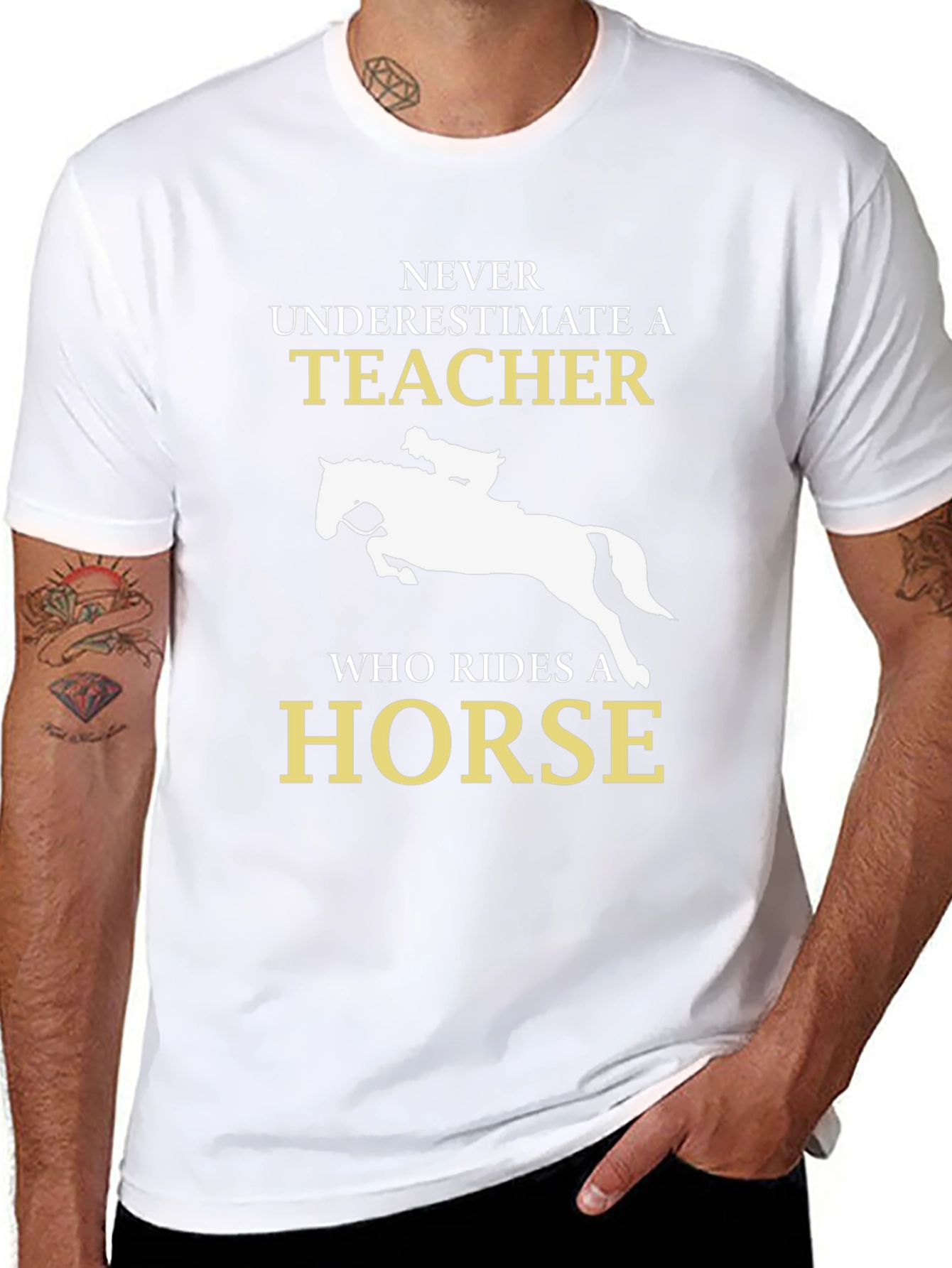 Camiseta Negra con Diseño de Profesor Jinete
