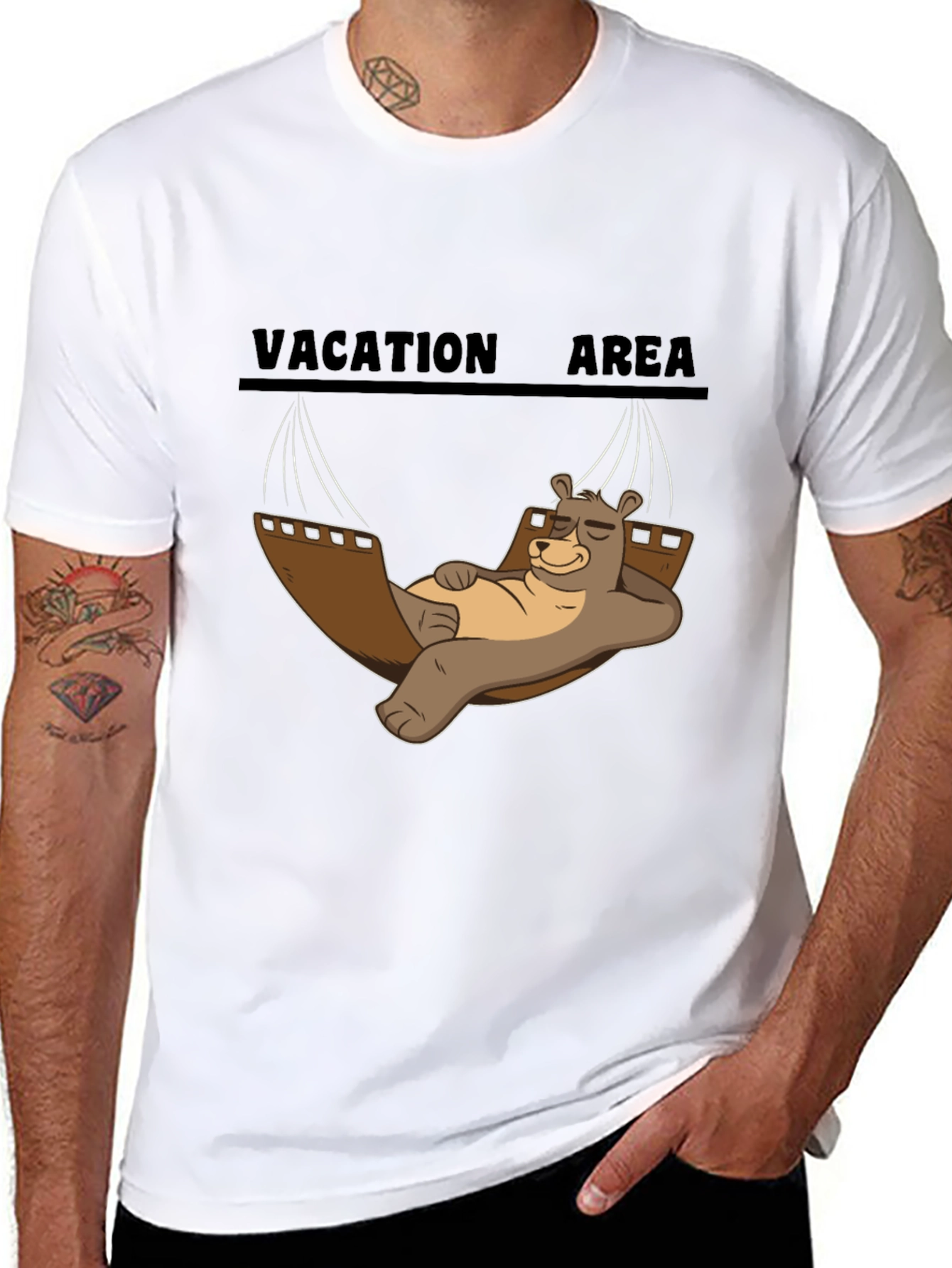 Camiseta Negra Vacaciones Oso Perezoso Relax
