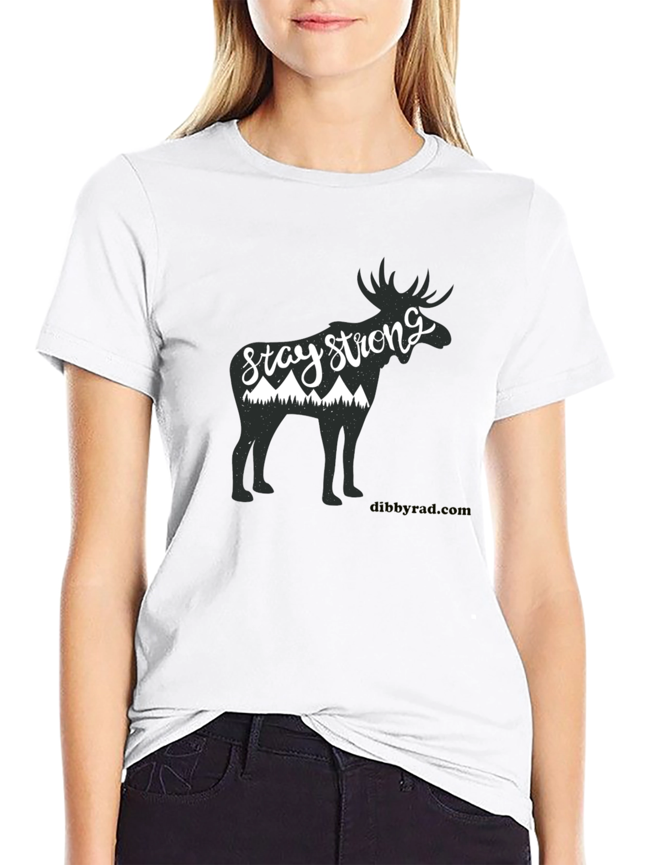 Camiseta Negra con Diseño de Alce y Montañas