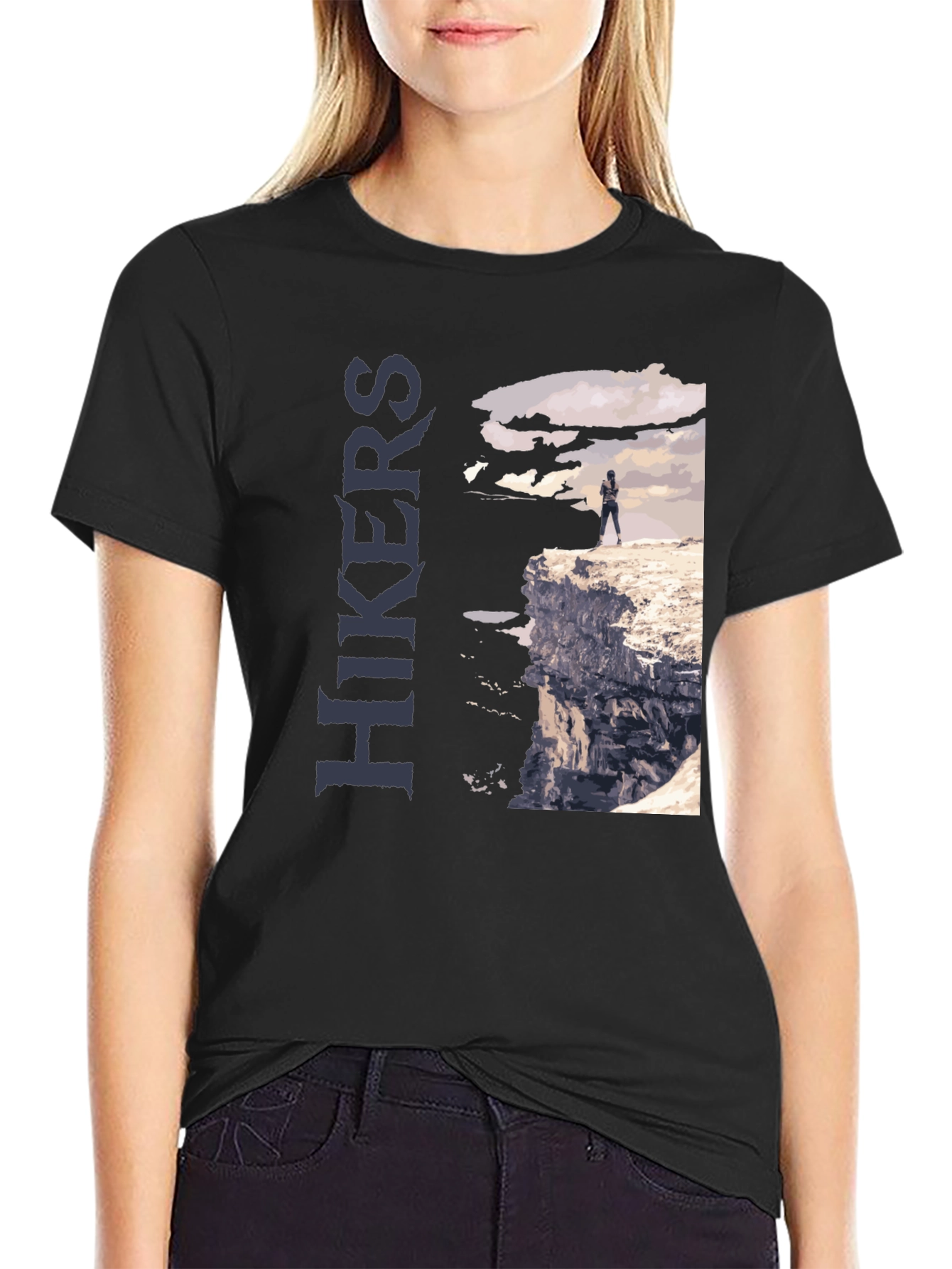 Camiseta Negra de Senderismo con Diseño de Acantilado