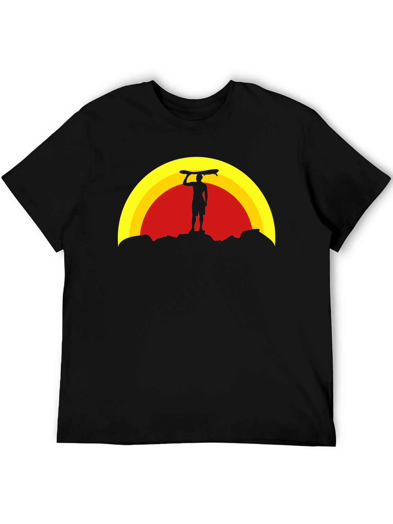 Camiseta Negra: Silueta de Surfista al Atardecer