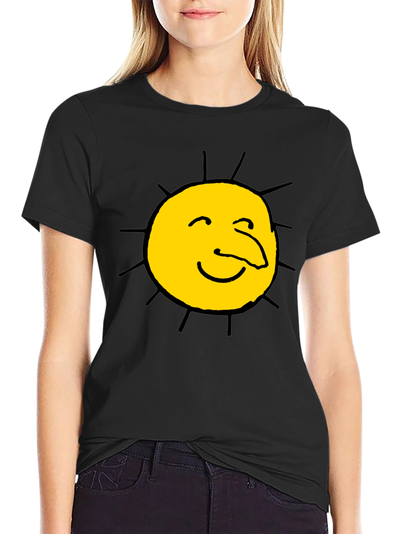 Camiseta Negra con Sol Sonriente