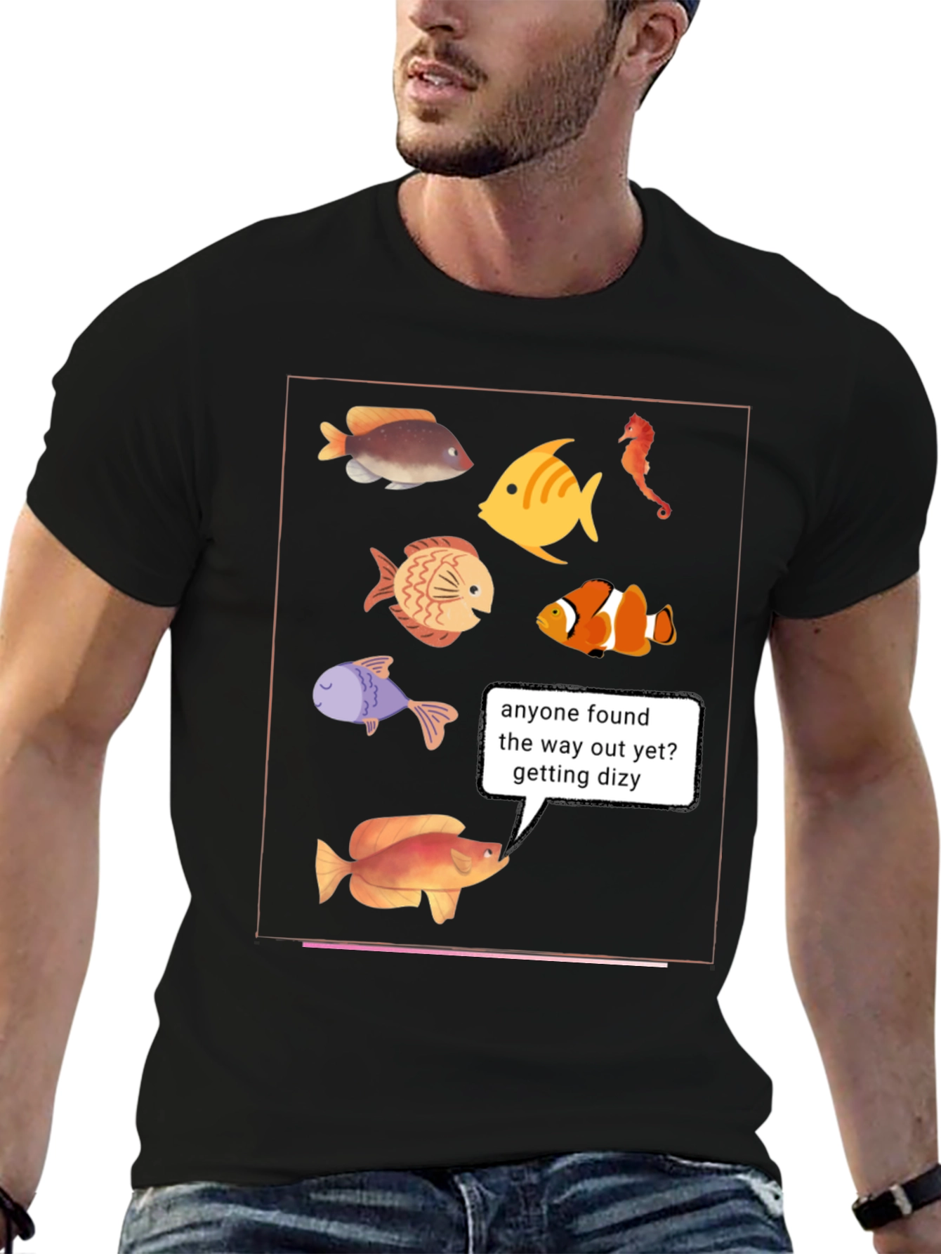 Camiseta Negra con Diseño de Peces Divertidos