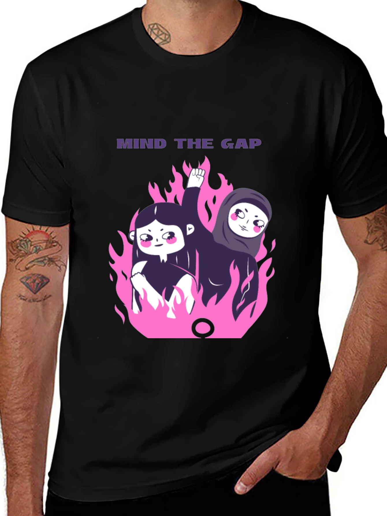 Camiseta Negra Mind the Gap Feminista