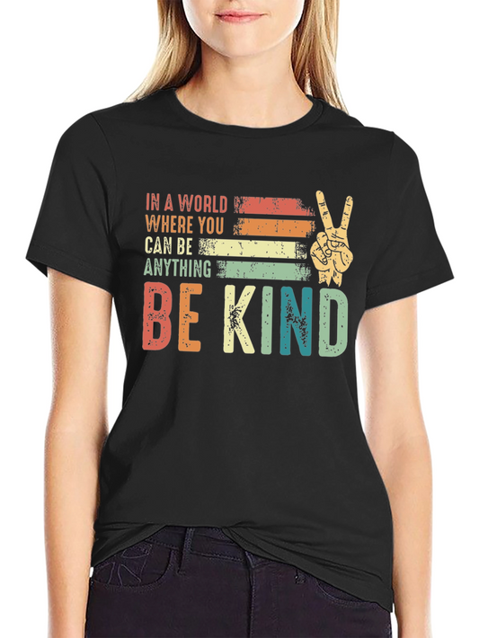 Camiseta Negra con Mensaje Positivo Be Kind