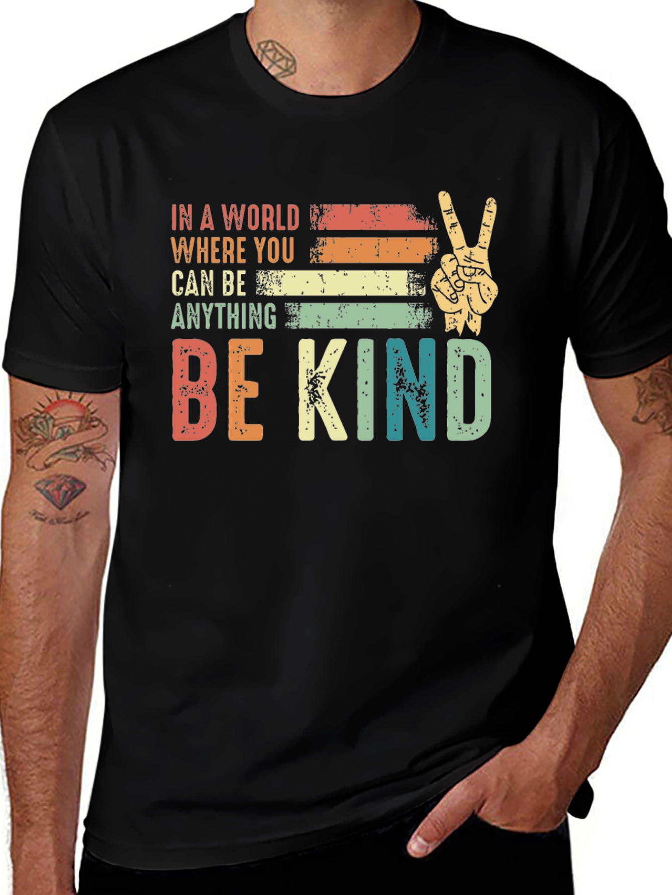 Camiseta Negra con Mensaje Positivo Be Kind