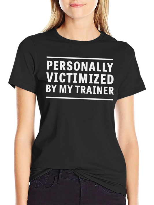 Camiseta Negra Humor Víctima de Mi Entrenador Personal