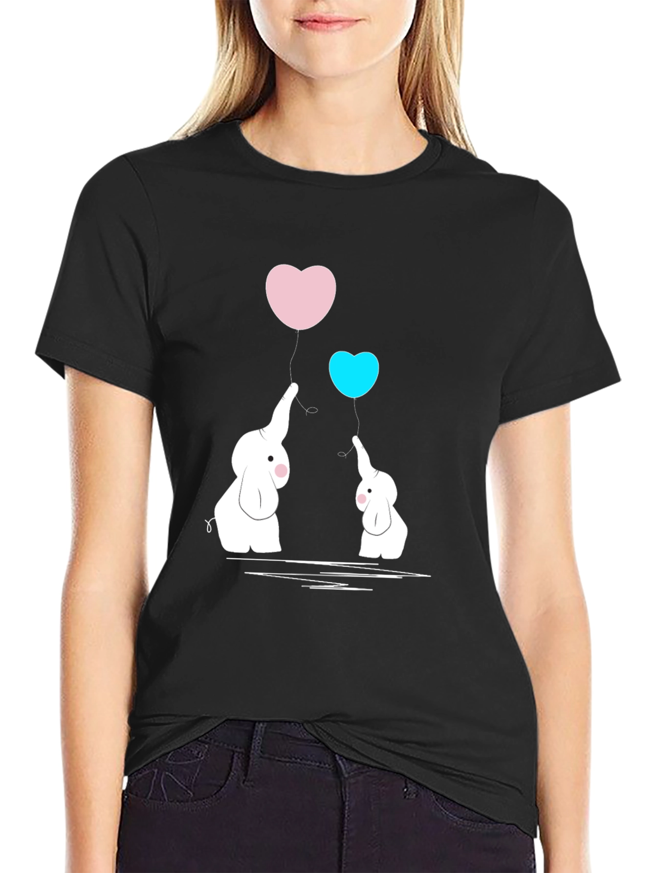 Camiseta Negra con Elefantes y Corazones