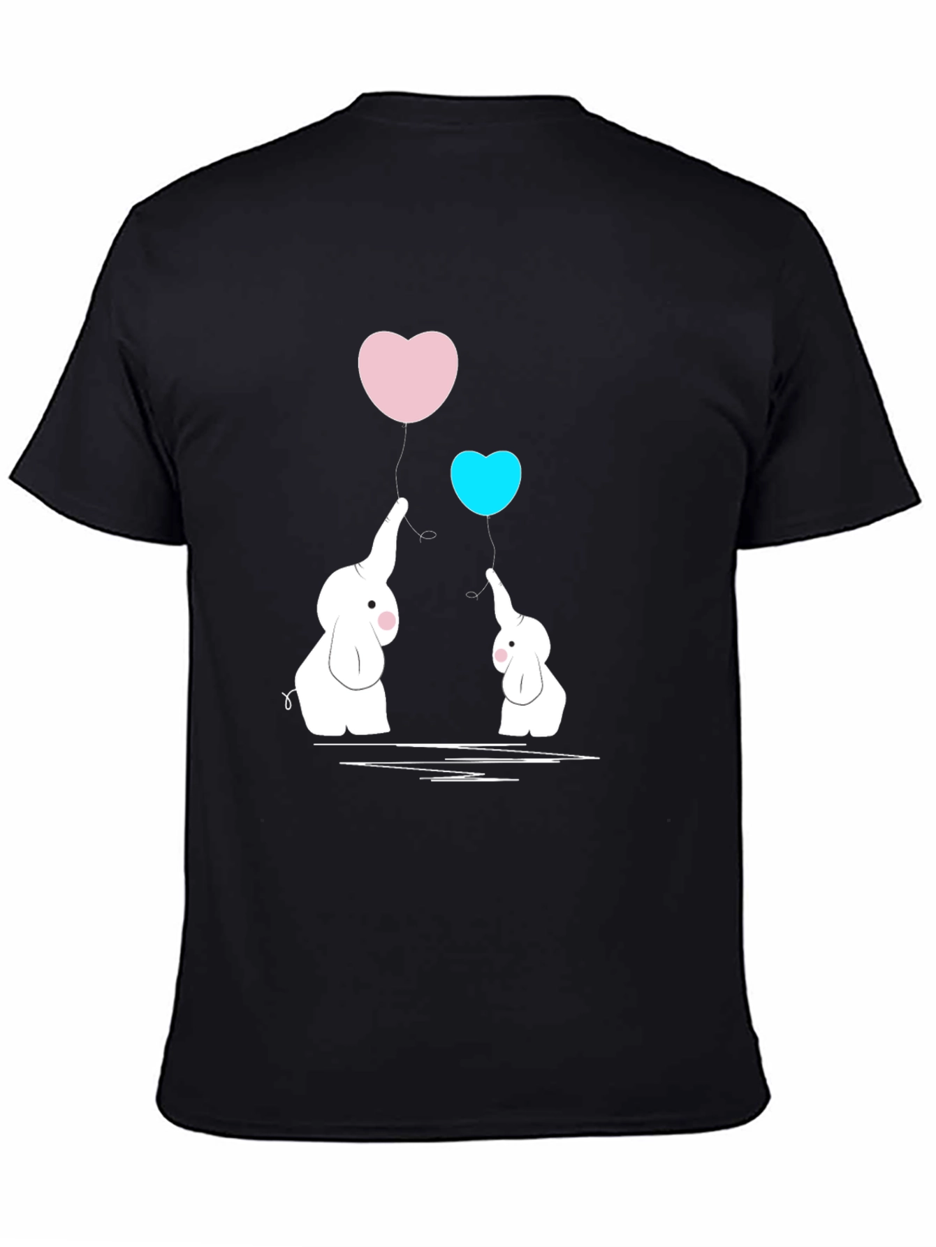 Camiseta Negra con Elefantes y Corazones