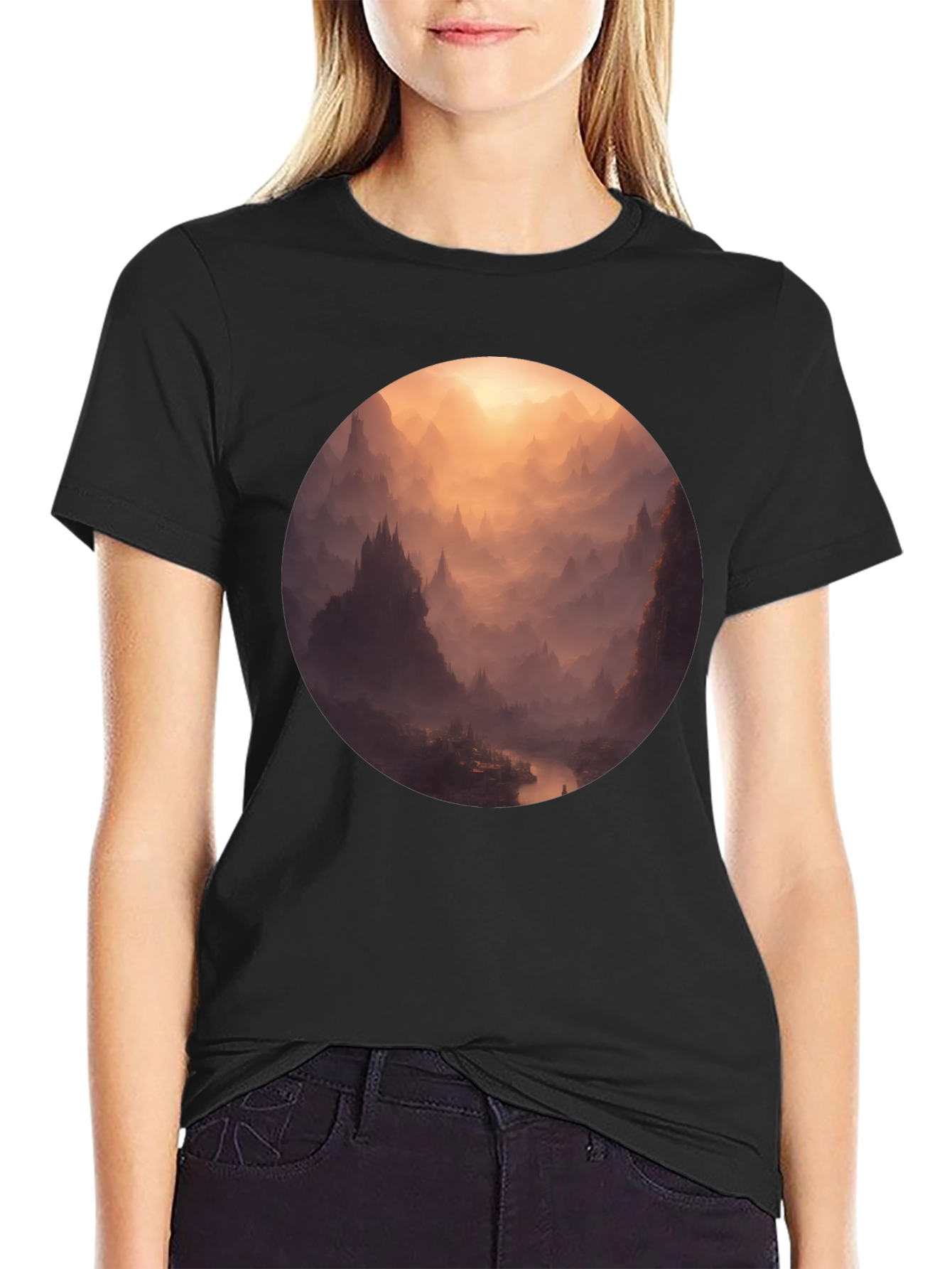 Camiseta Negra con Diseño de Paisaje Montañoso