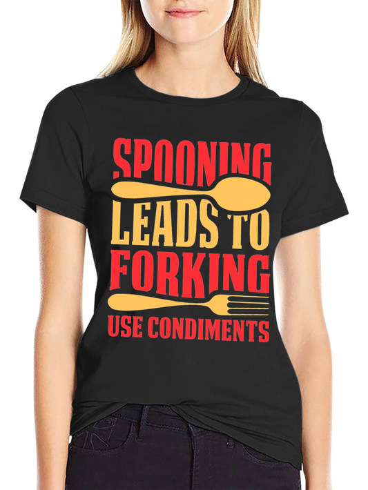 Camiseta Negra Divertida: Spooning Leads To Forking