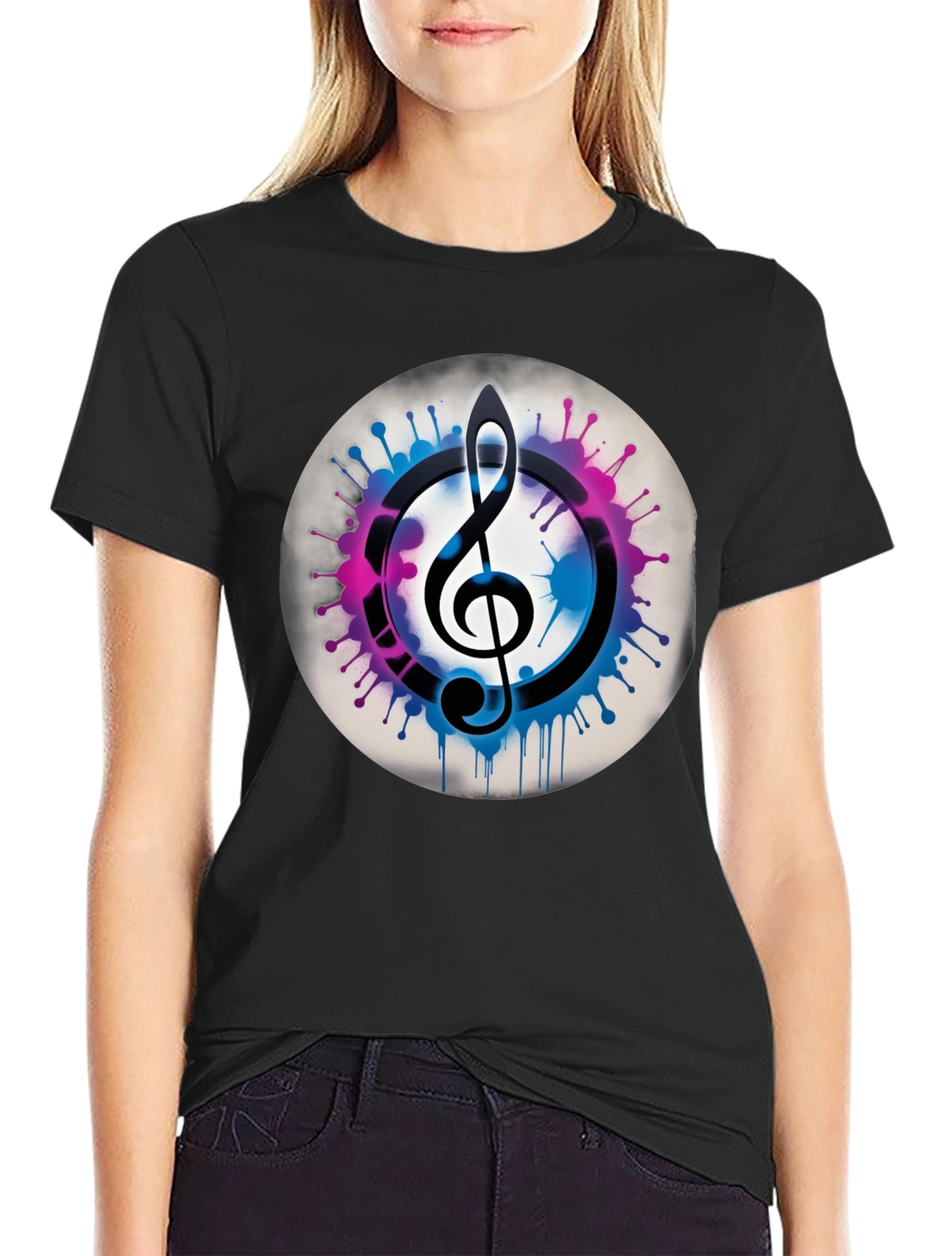 Camiseta Negra con Clave de Sol Musical Abstracta