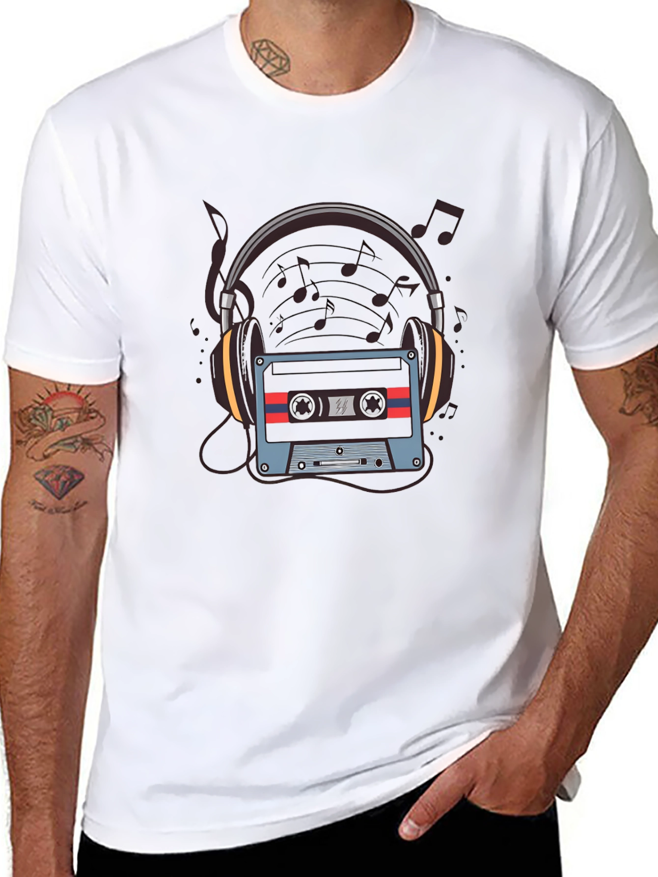 Camiseta Negra con Diseño de Cassette y Audífonos