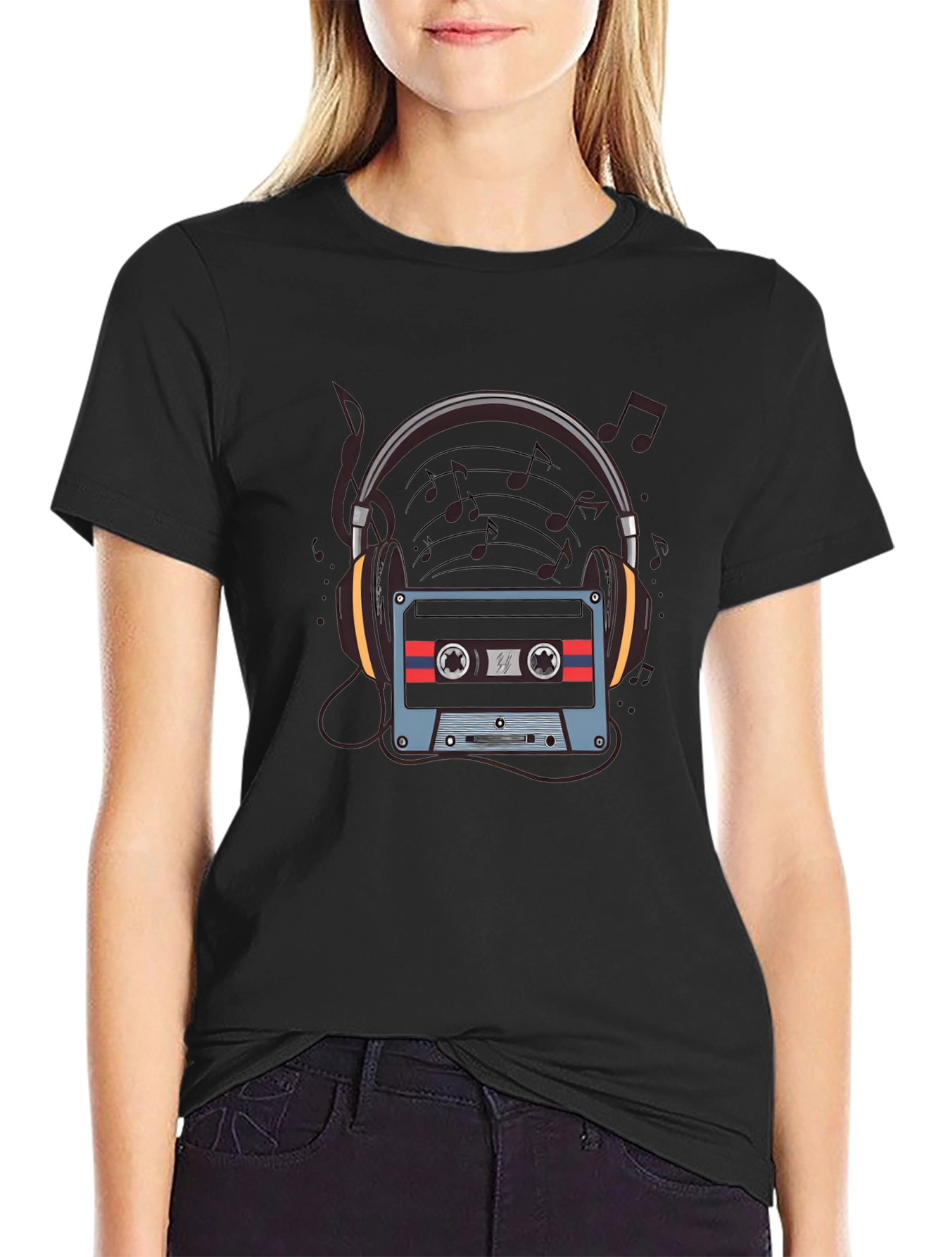 Camiseta Negra con Diseño de Cassette y Audífonos