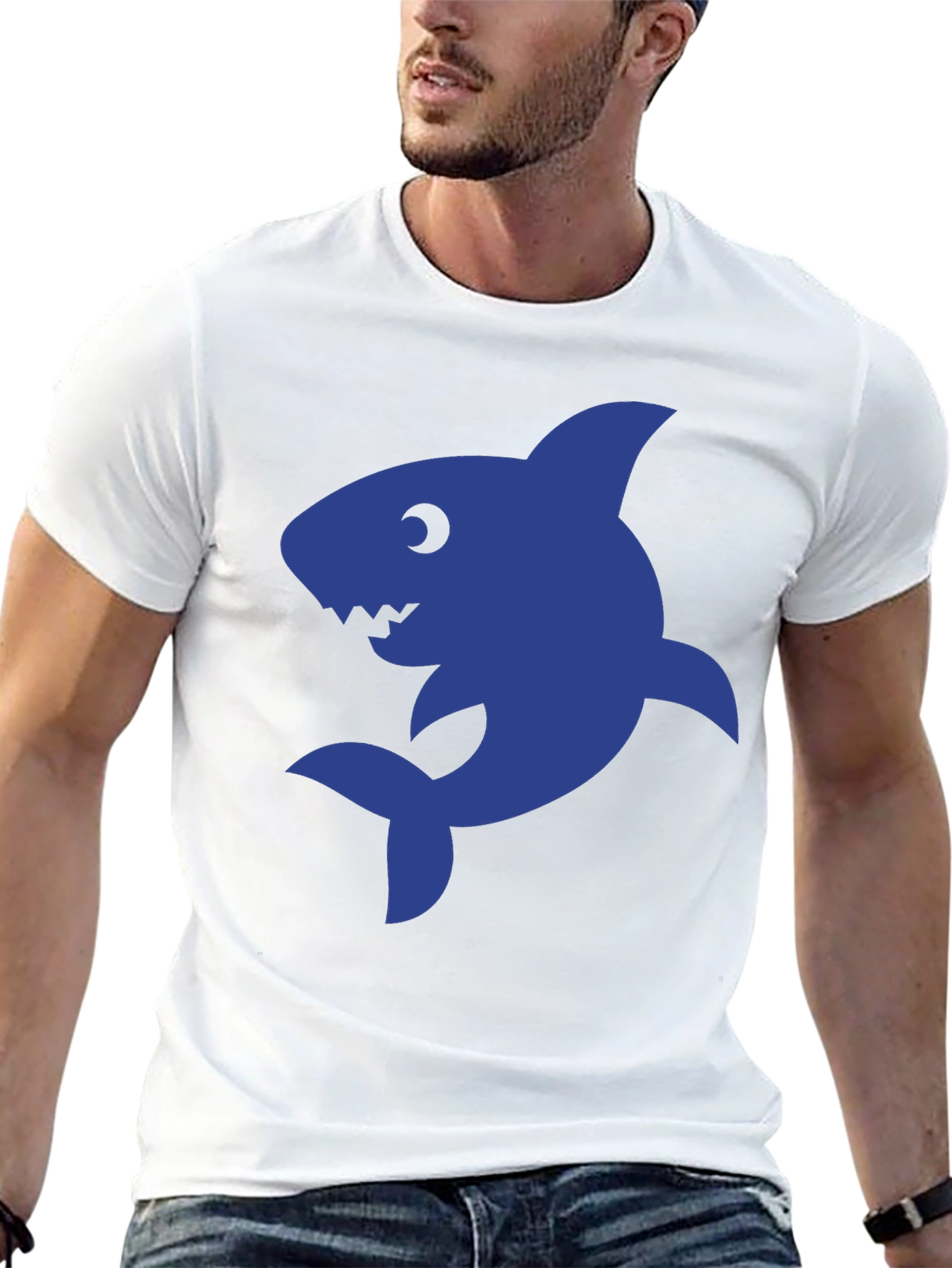 Camiseta Negra con Diseño de Tiburón Azul