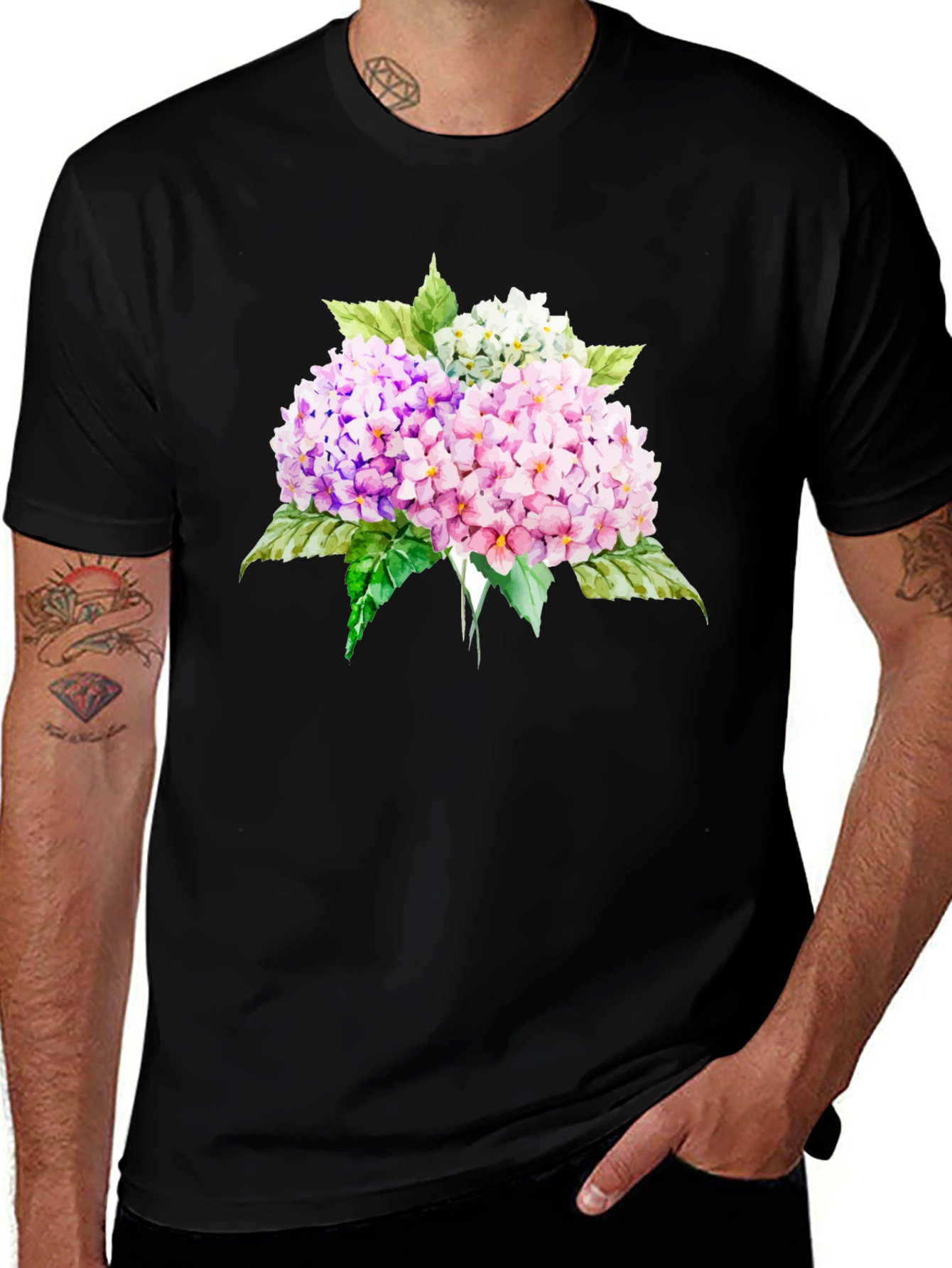 Camiseta Negra con Estampado Floral Hortensias