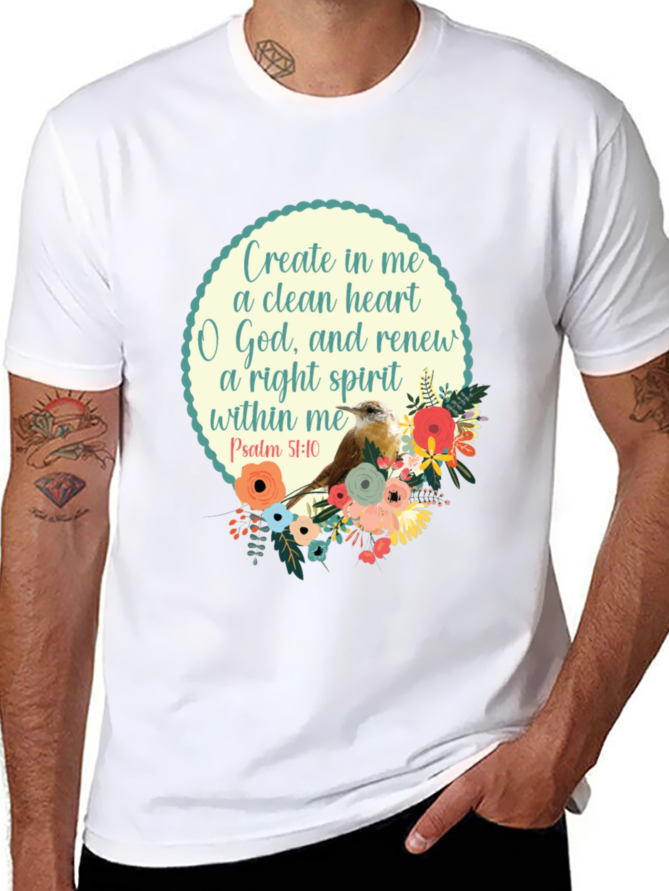 Camiseta Negra con Diseño Inspirador y Floral