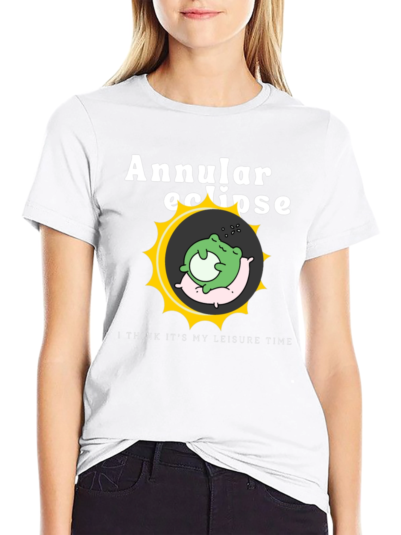 Camiseta Negra Eclipse Anular - Rana Durmiente