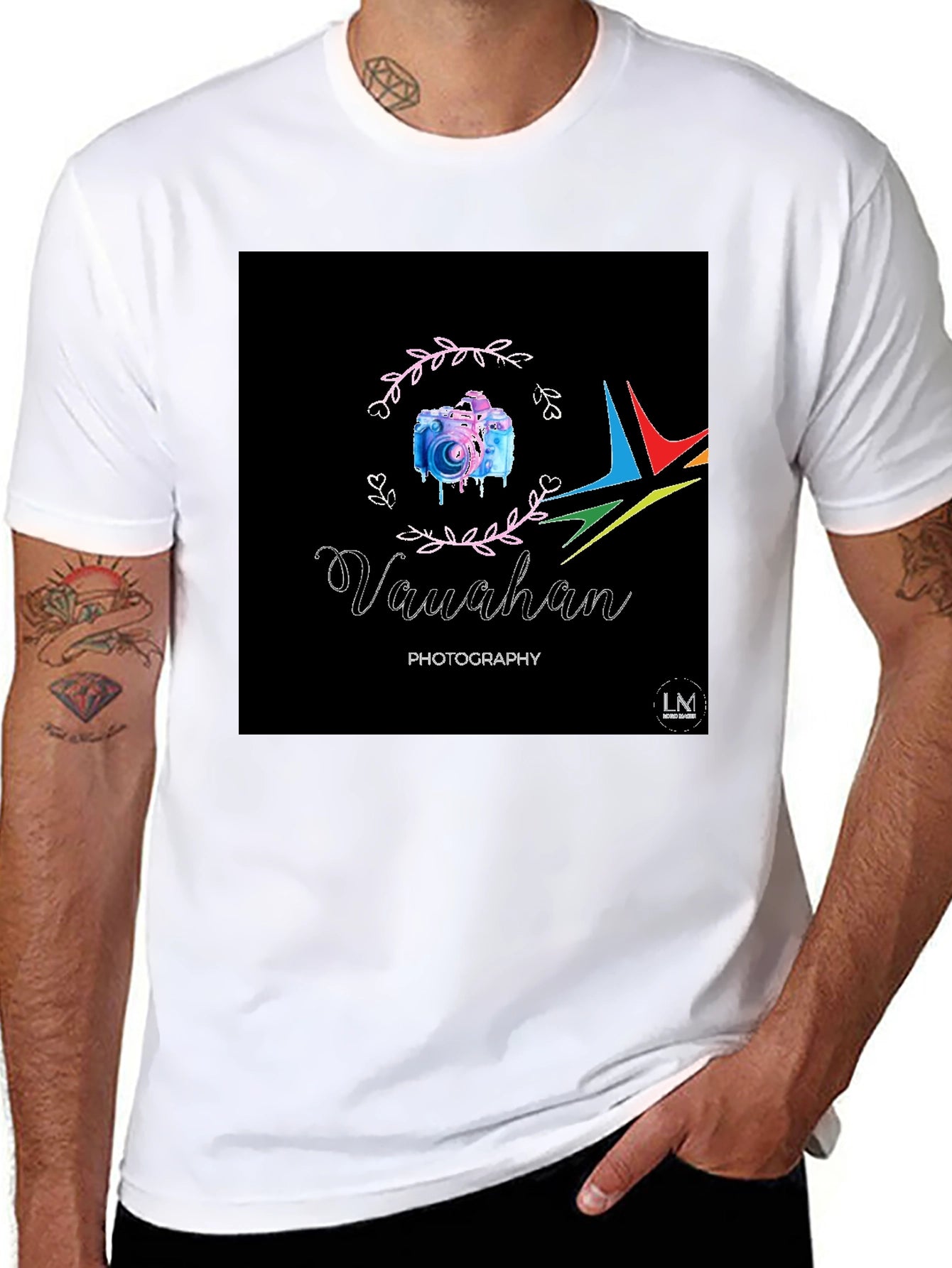 Camiseta Negra Estampada Fotografía Vaughan