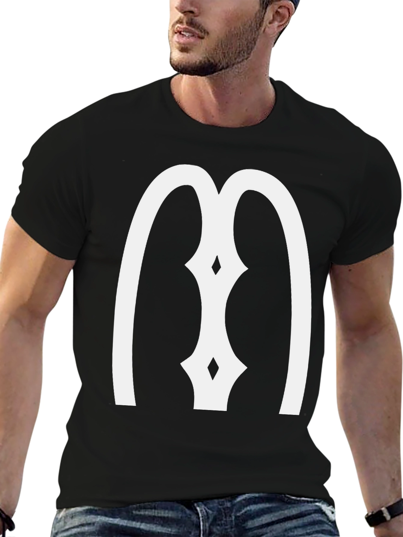 Camiseta Negra con Diseño Abstracto Blanco