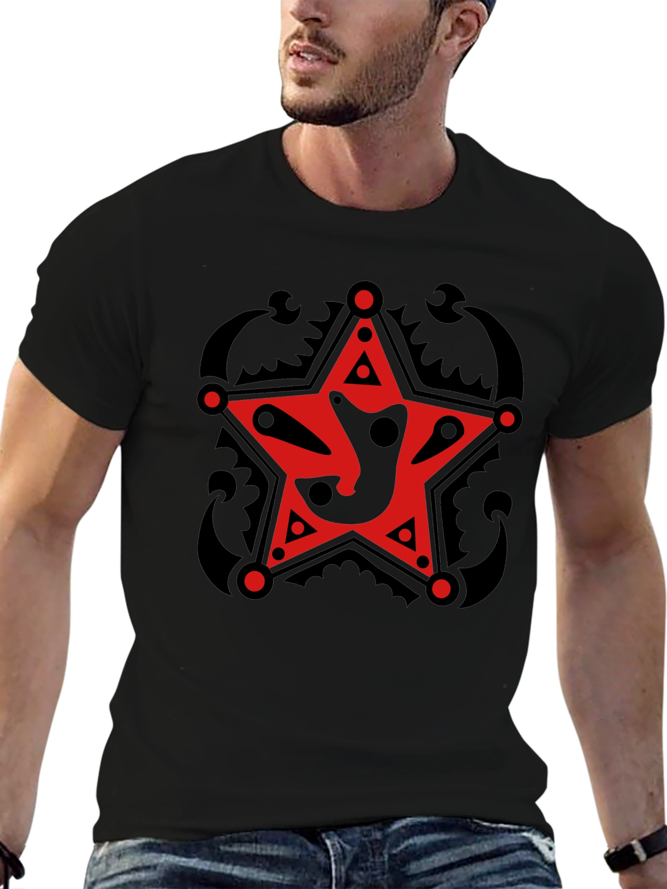 Camiseta Negra con Estrella Roja Estilizada