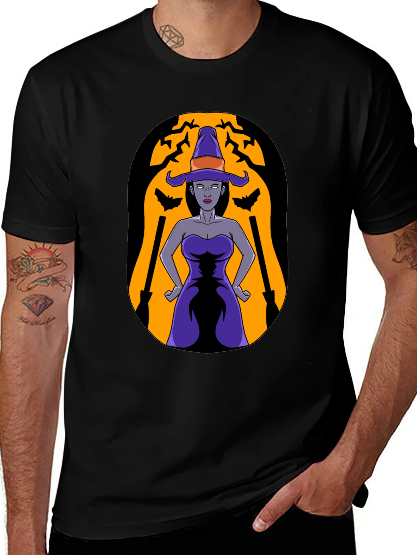 Camiseta Negra con Diseño de Bruja Halloween