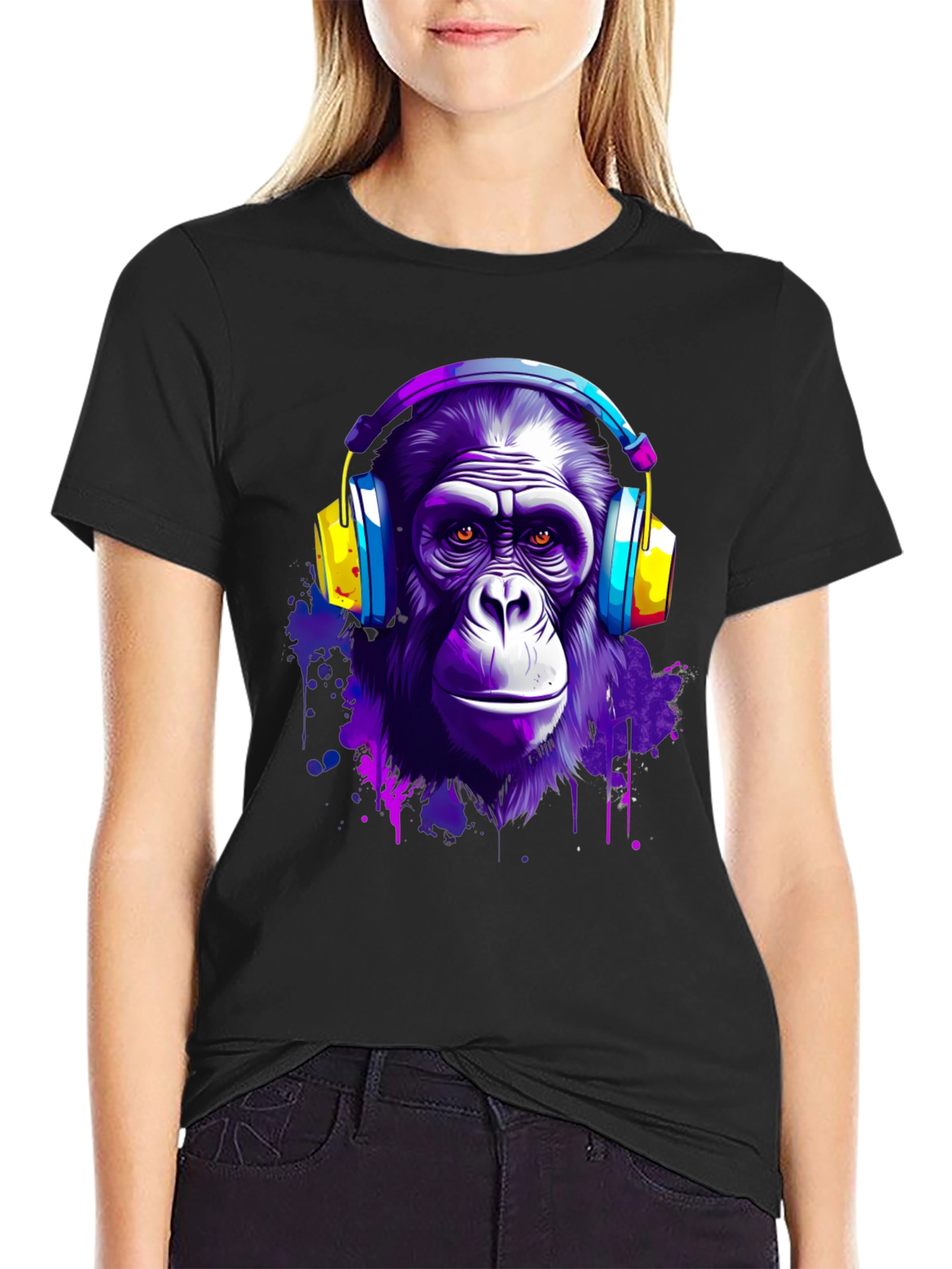 Camiseta Negra con Estampado de Mono con Auriculares