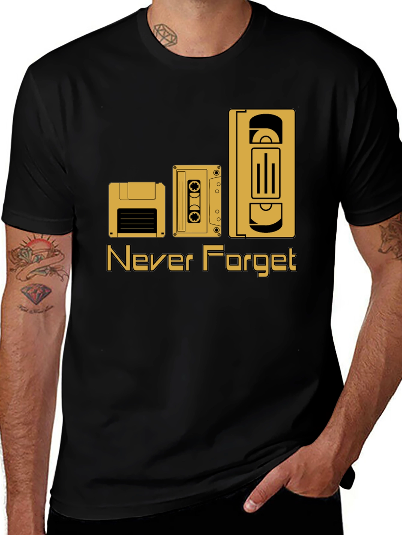 Camiseta Negra Retro Never Forget
