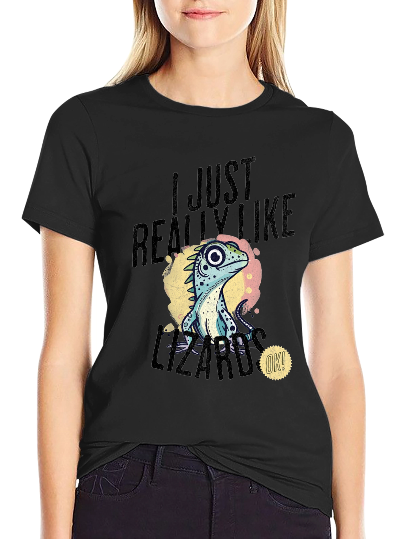 Camiseta Negra Estampada con Diseño de Lagarto