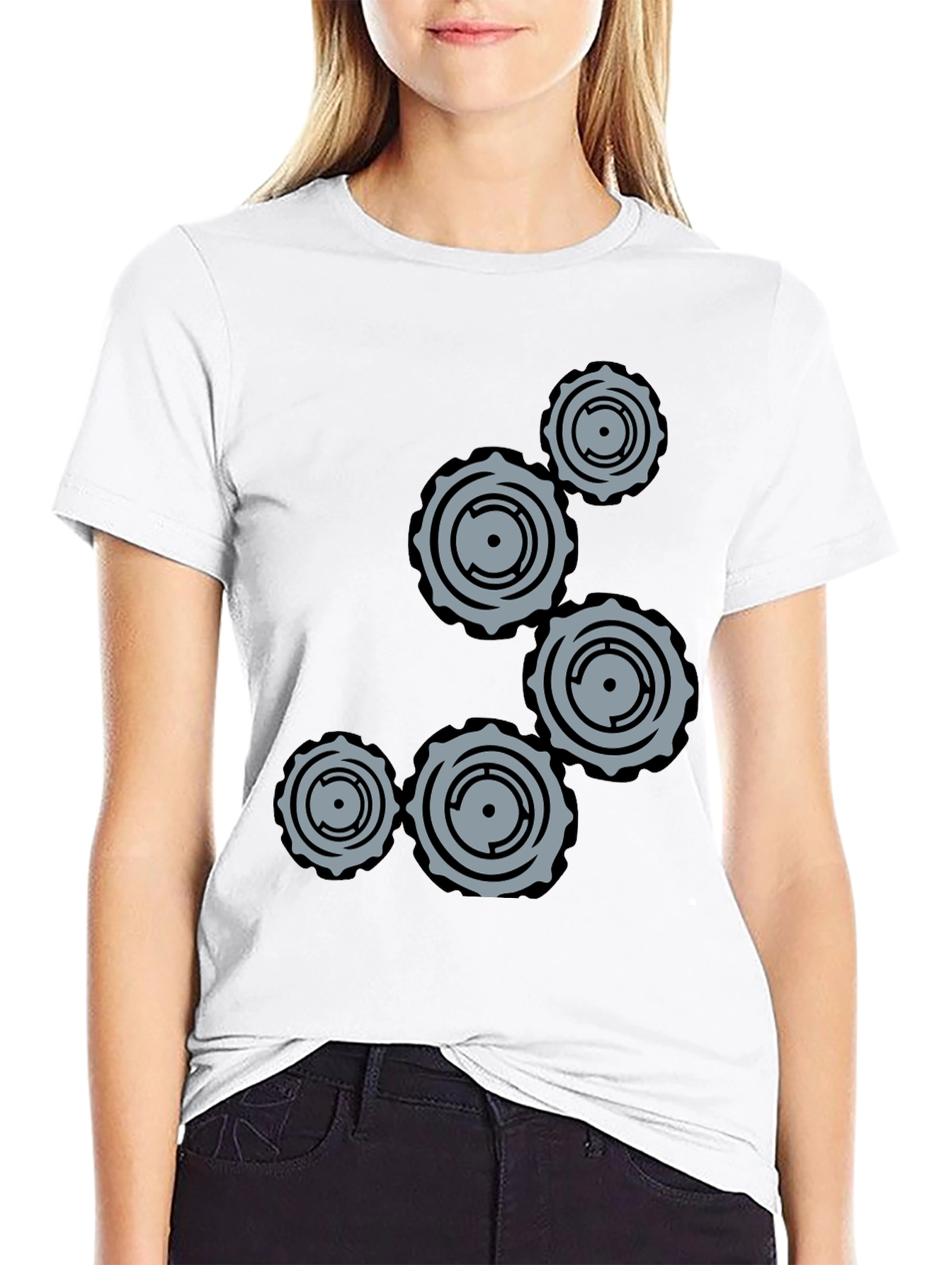 Camiseta Negra con Diseño de Engranajes