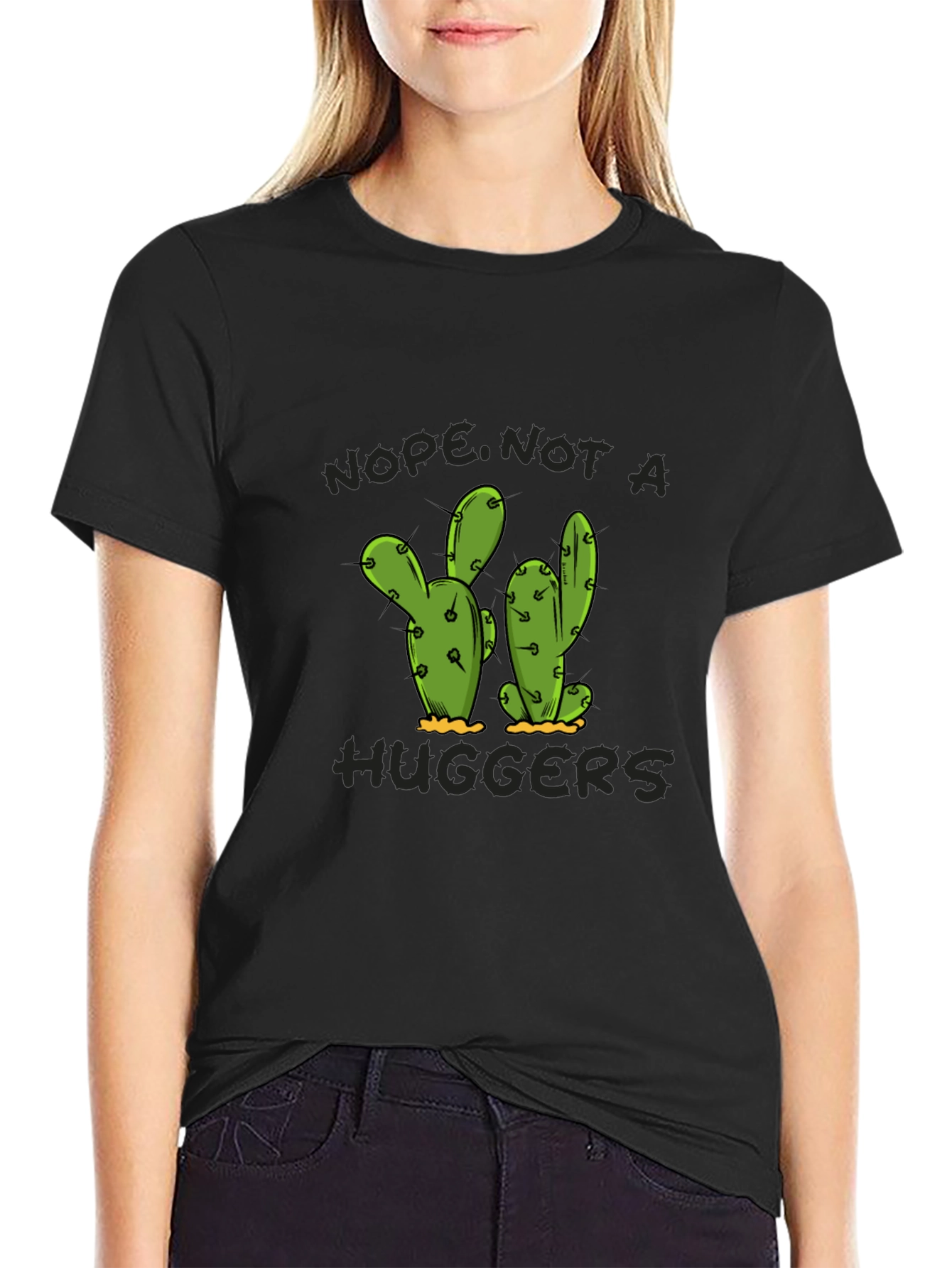 Camiseta Negra No Soy de Abrazos con Cactus