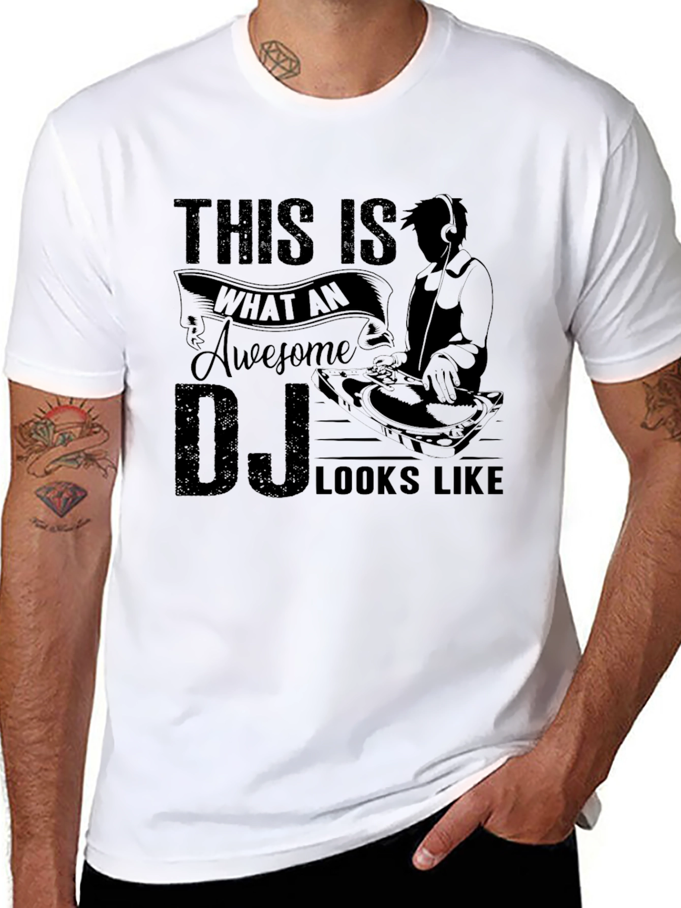 Camiseta Negra DJ Awesome Looks Like