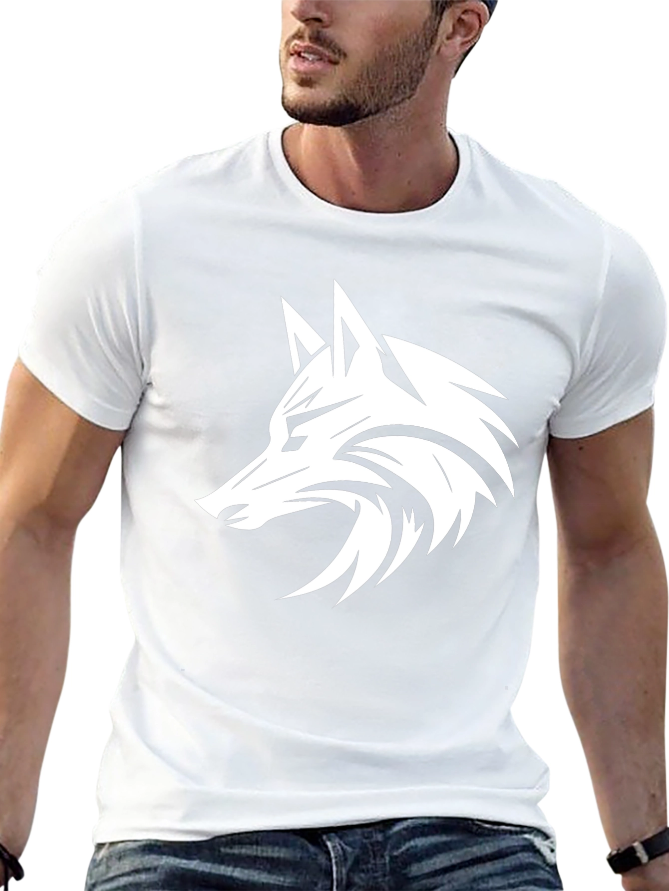 Camiseta Negra con Diseño de Lobo Estilizado