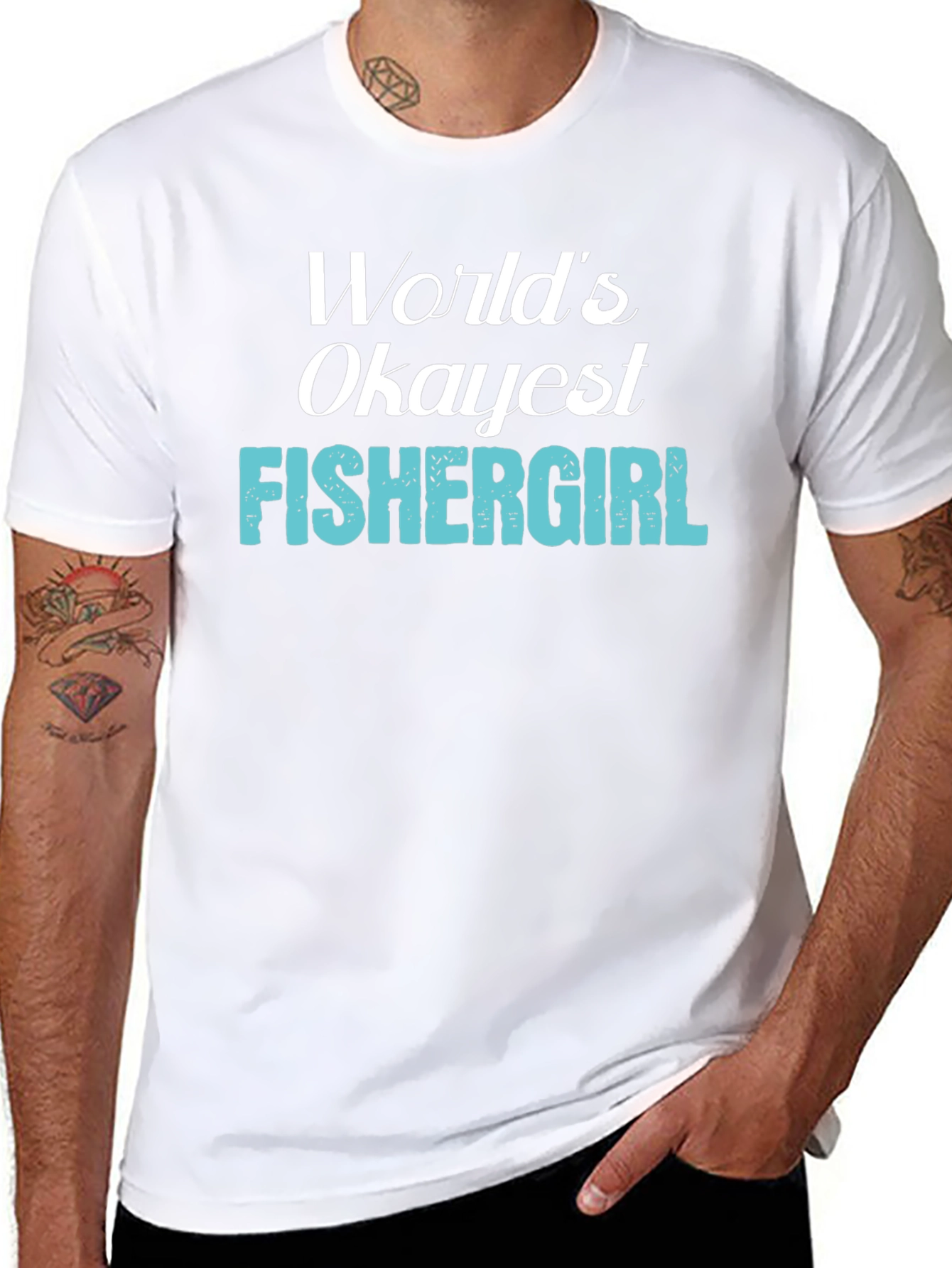 Camiseta Negra: Worlds Okayest Fishergirl