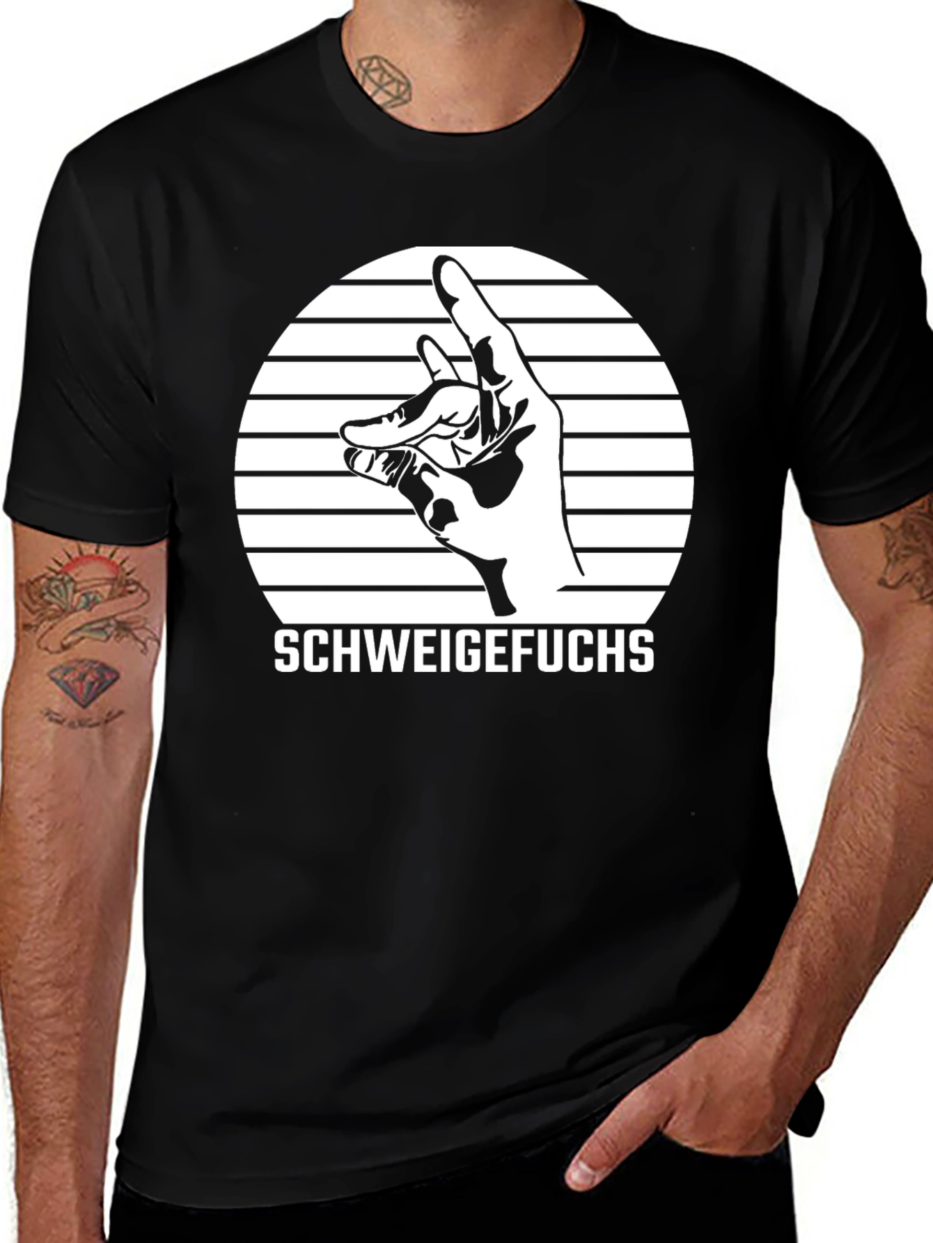 Camiseta Negra Schweigefuchs Diseño Gráfico