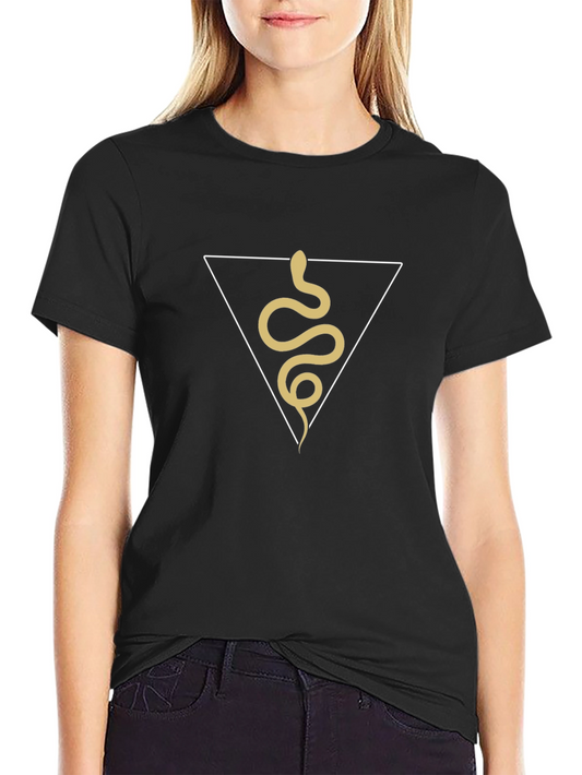 Camiseta Negra con Serpiente en Triángulo