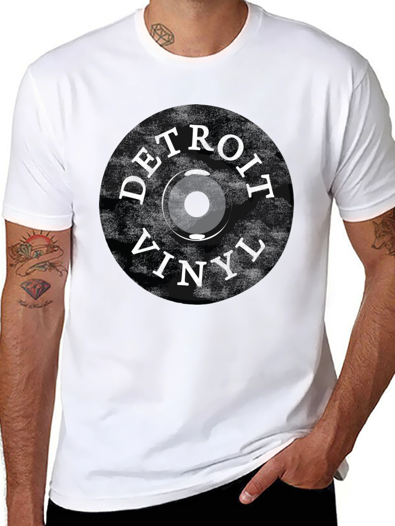 Camiseta Negra Detroit Vinyl - Estilo Retro