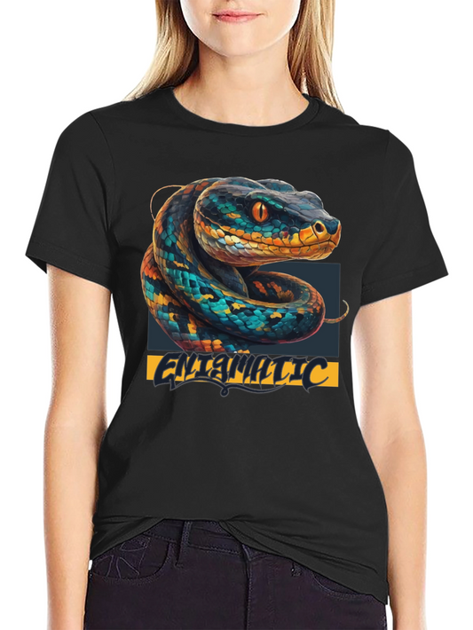 Camiseta Negra con Diseño de Serpiente Colorida