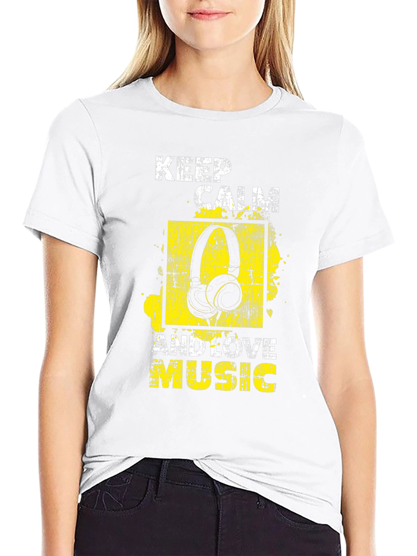 Camiseta Negra con Diseño de Música